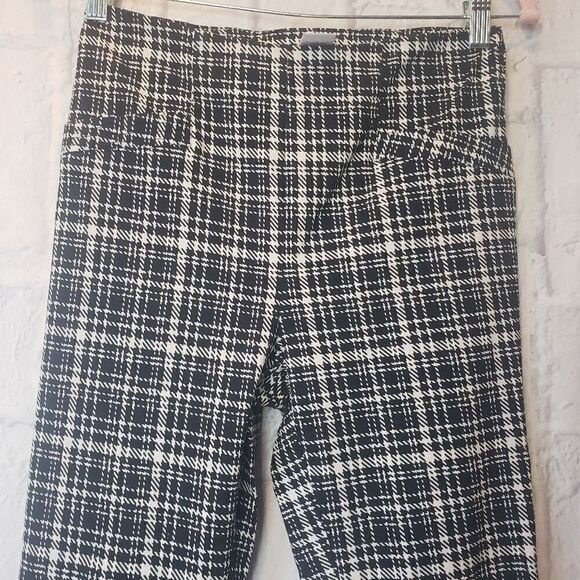 JOE B by JOE BENBASSET Pull-on Stretch Plaid Ankle Pants - Picture 2 of 6